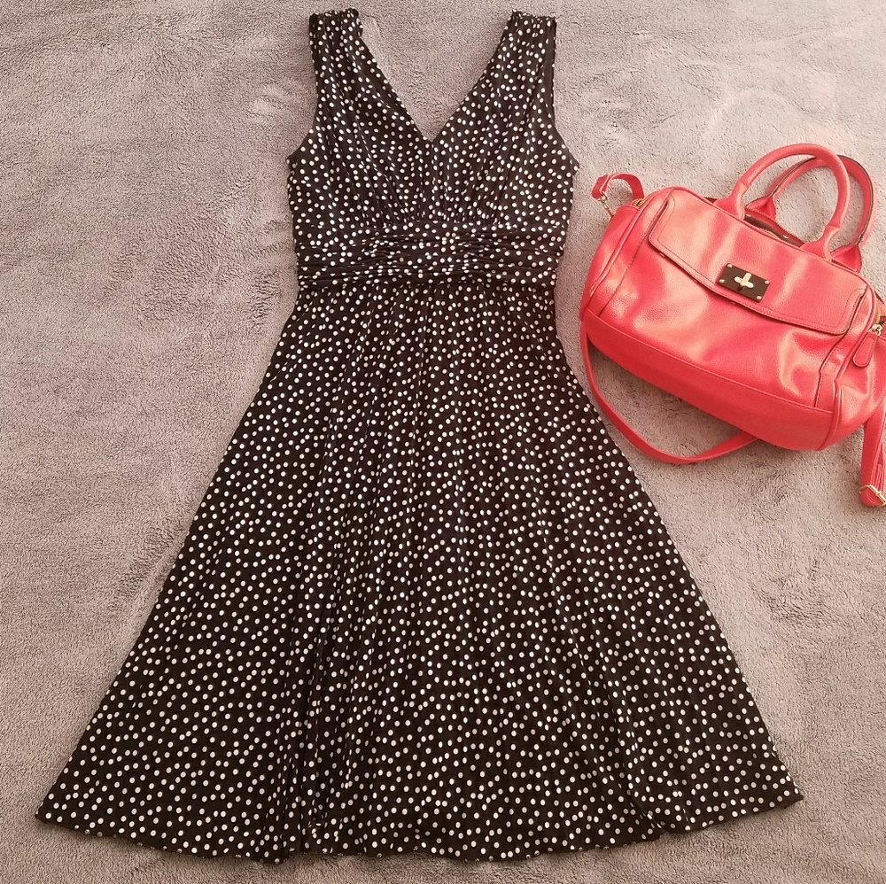 Jessica Howard || Dress